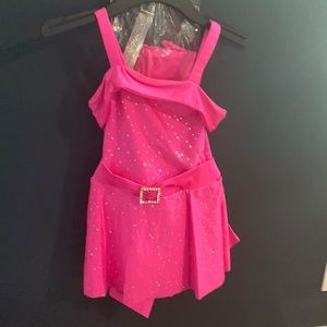 Child Large and medium matching dance costumes